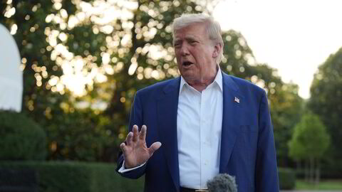 President Donald Trump møtte pressen utenfor Det hvite hus i Washington, D.C. før han reiste til Nato-toppmøtet i Haag.