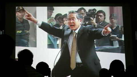 Arkivfoto fra rettssaken mot Alberto Fujimori, som nå benådes av helsemessige årsaker. Foto: Martin Mejia / AP / NTB scanpix