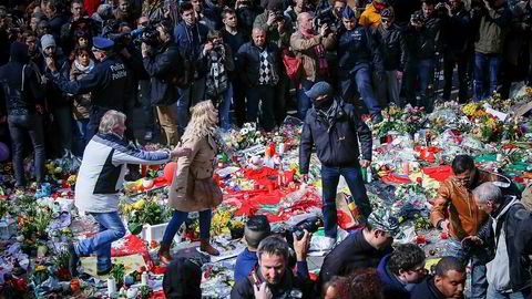 Konfrontasjon mellom sørgende og høyreekstreme under en minnesmarkering for ofrene etter terroraksjoner som drepte 35 og skadet mer enn 300 på flyplassen Zaventem og t-banestasjonen Maalbeek  i Brüssel var en av hendelsene DN sine fotografer var vitne til i 2016.