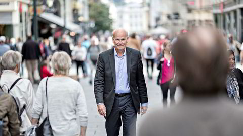 Høyres Michael Tetzschner har slaktet Stortingspresidentskapets håndtering av byggeskandalen på Stortinget. Nå har han søkt om permisjon og slipper dermed å stemme på om Thommessen skal få fire nye år som stortingspresident.