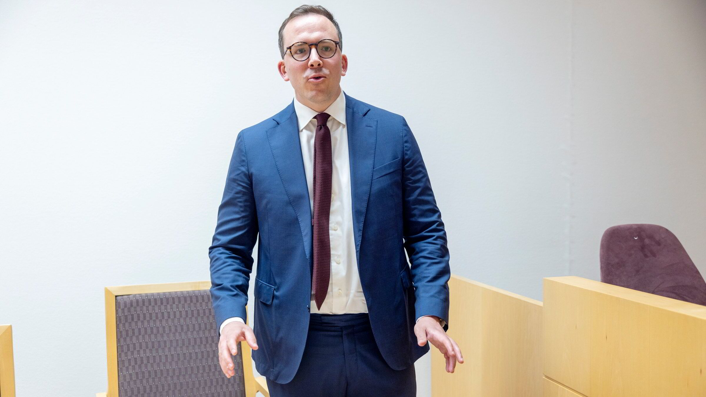 Slik mener Økokrim at forsvarslederen hjalp til med å sikre Ukraina-kontrakt