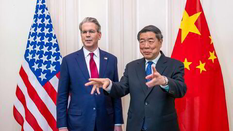USAs finansminister Scott Bessent og visestatsminister He Lifeng fortsatte forhandlingene i London tirsdag.