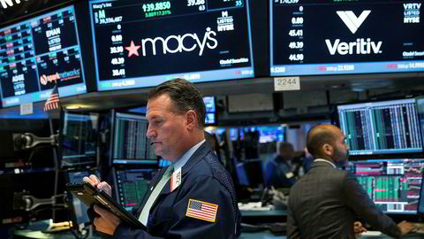 Aksjetrader på New York Stock Exchange på Wall Street i New York.