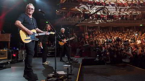 Åge Aleksandersen og Sambandet på scenen i Royal Albert Hall i juni i fjor. Foto: Nina E. Rangøy / NTB scanpix