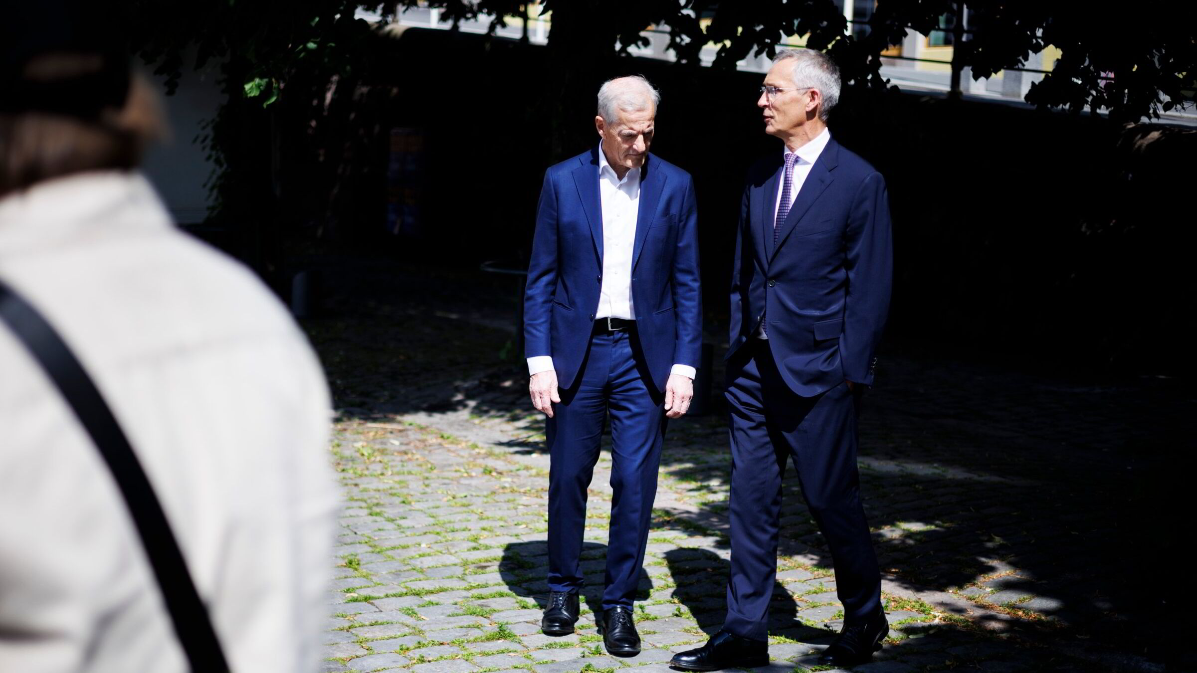 DN mener: Når Stortinget ikke ville ha strengere regler for Oljefondet, bør ikke Støre og Stoltenberg gå bakveien.