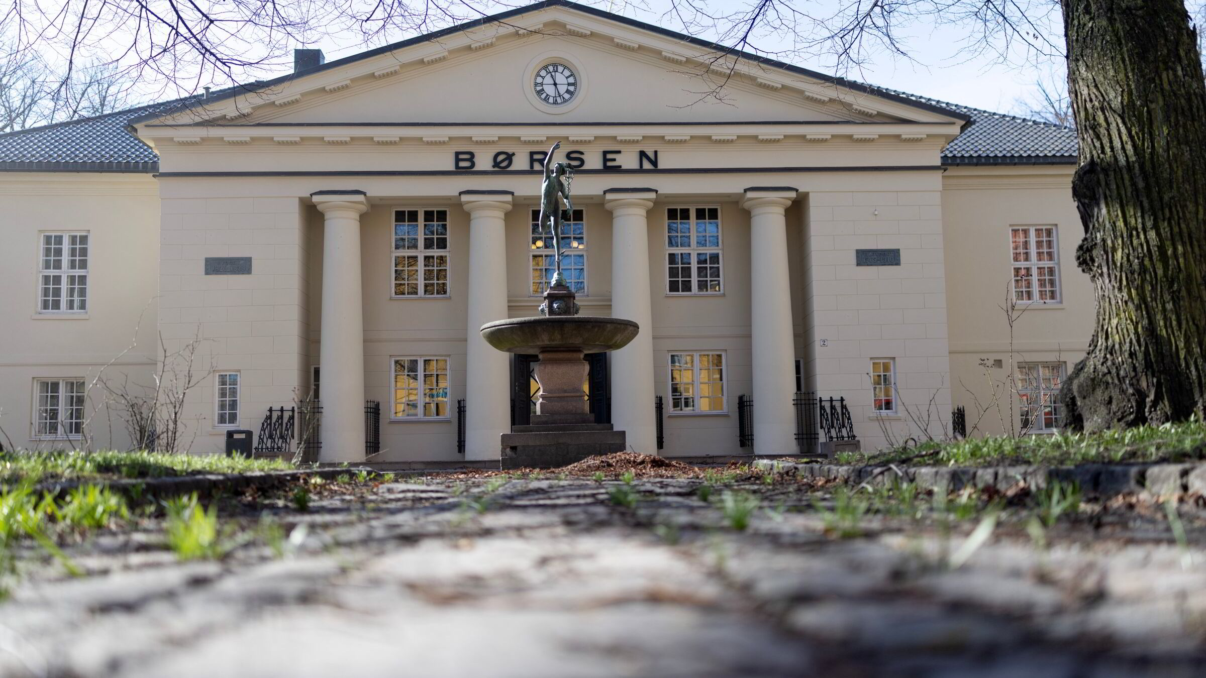 Oljeprisløft gir oppgang på Oslo Børs – oljeaksjer stiger bredt