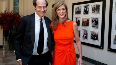 Vinneren av årets Holberg-pris, Cass Sunstein, er opptatt av å hjelpe folk å ta riktige valg uten å begrense deres frihet til å velge. Her er han sammen med kona, Samantha Power, som var amerikansk FN-ambassadør under Barack Obama.