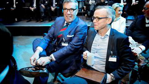 – Jeg har ikke noe forhold til grønt skifte sier Stein Erik Hagen (til venstre) han knyttet skolissen og tok plass i salen på NHOs årskonferanse 2017 ved siden av Atle Vidar Nagel-Johansen i Orkla Foods Norge.