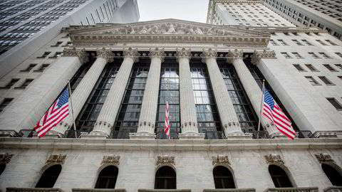 Wall Street faller fra start