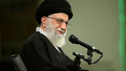 Ayatolla Ali Khamenei mener at president Donald Trump har avdekket den korrupsjon som finnes i USA.