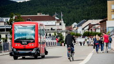Kongsberg har tidligere prøvekjørt den selvkjørende bussen EZ10. Nå erklærer byen klimakrise.