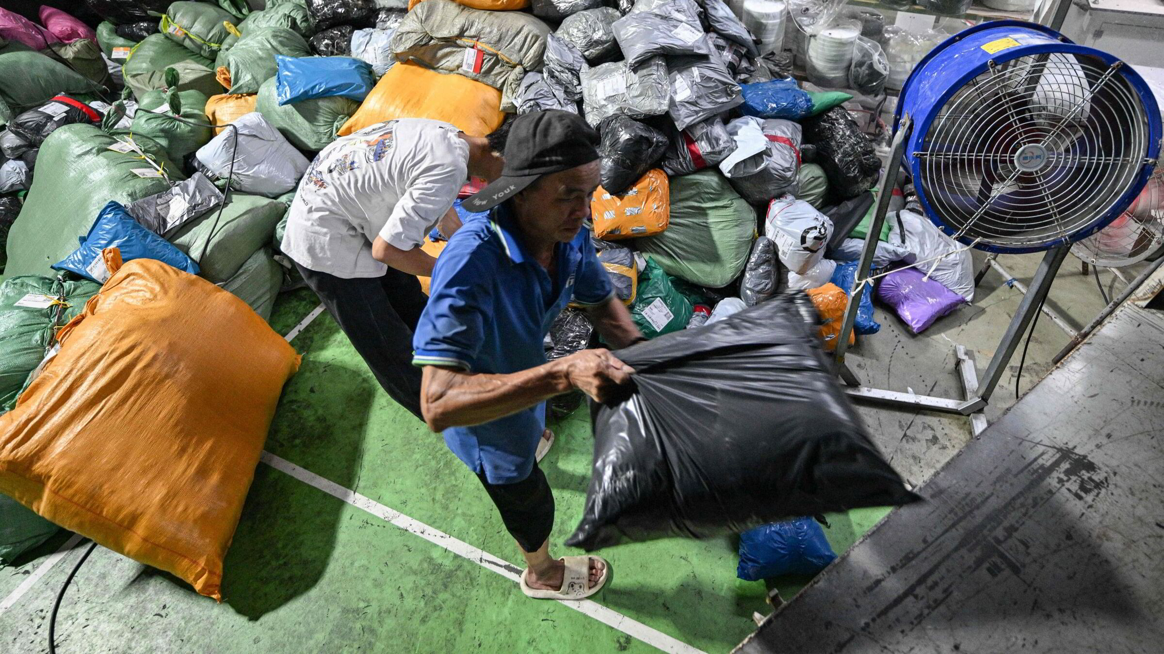 Temu-pakker til Norge forsinkes av krigen: – Logistikken blir skadelidende