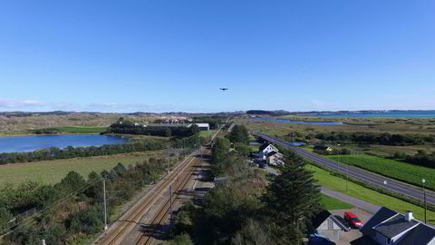 Dronene skal erstatte helikoptre og klatrere i arbeidet med å overvåke og kartlegge jernbanenettet, og sørge for sikkerhet i vedlikeholdsarbeid.