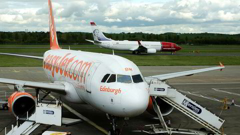 Easyjet skal fore Norwegian med kunder på langdistanseruter.