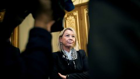 Næringsminister Monica Mæland ber arbeidsledige ta grep.