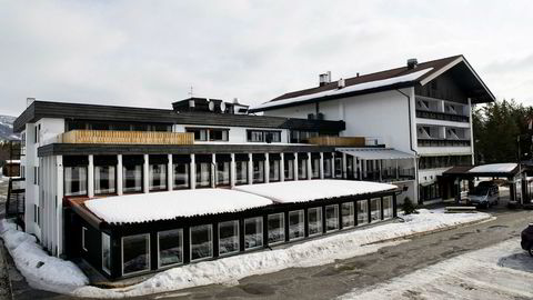 Jo, det begynner å bli lite snø nede i dalen nå, men det er fortsatt supre skiforhold for alpint og kort vei inn til vidda, sier Rolf Ingar Rotegård, salgssjef på Bardøla Høyfjellshotell på Geilo.