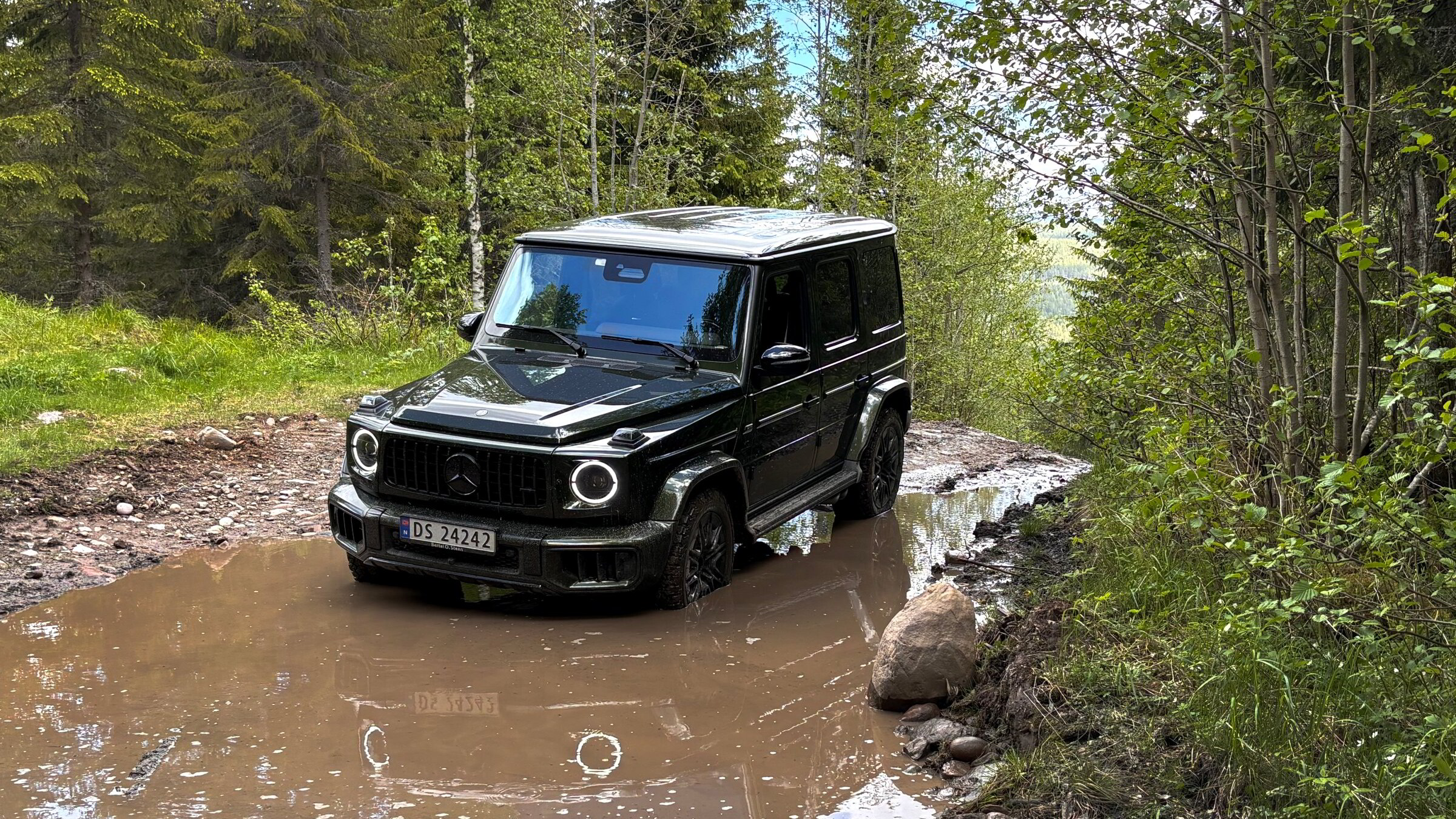 Biltest av Mercedes-AMG G 63: Vippes ikke av bensinpinnen