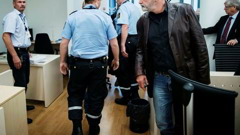 Eirik Jensen forlater rettssal 250 i Oslo tinghus etter å ha mottatt dommen på 21 års fengsel.