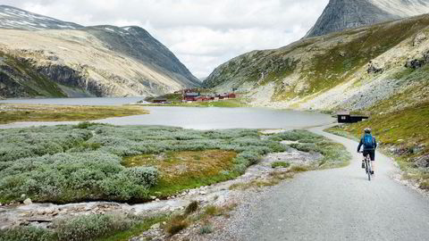 Silver har gjort en avtale med sine støttespillere som har lovet å legge ut depoter underveis, men bare så lenge utfordreren har utsikter til å vinne konkurransen. Hvis det går dårlig forbeholder sponsorene seg retten til å innstille støtten, skriver artikkelforfatteren.