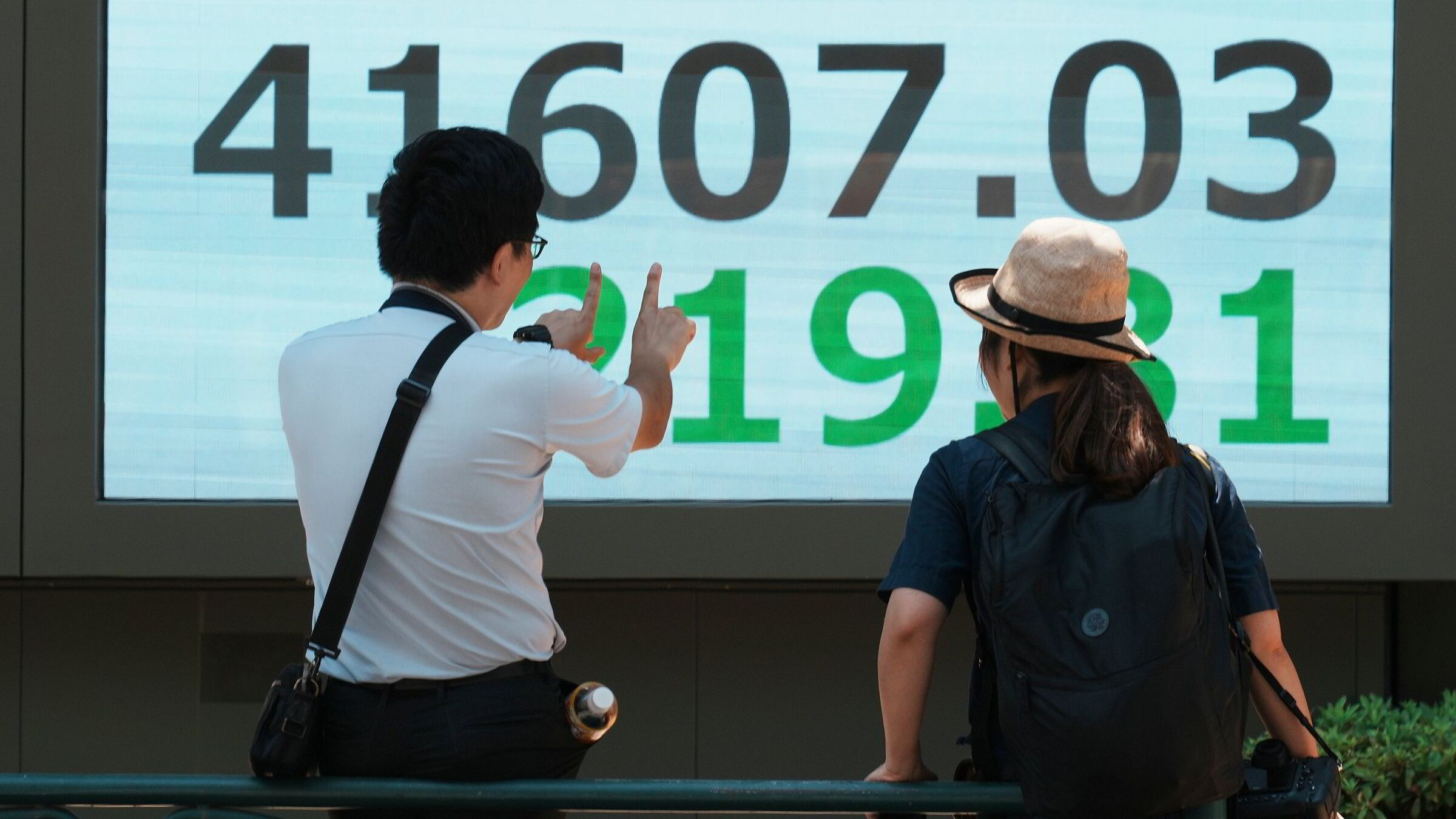 Markedsuro ved Asia-børsene før nye tollsatser innføres – USA og Japan uenige om 550 mrd. dollar-avtale