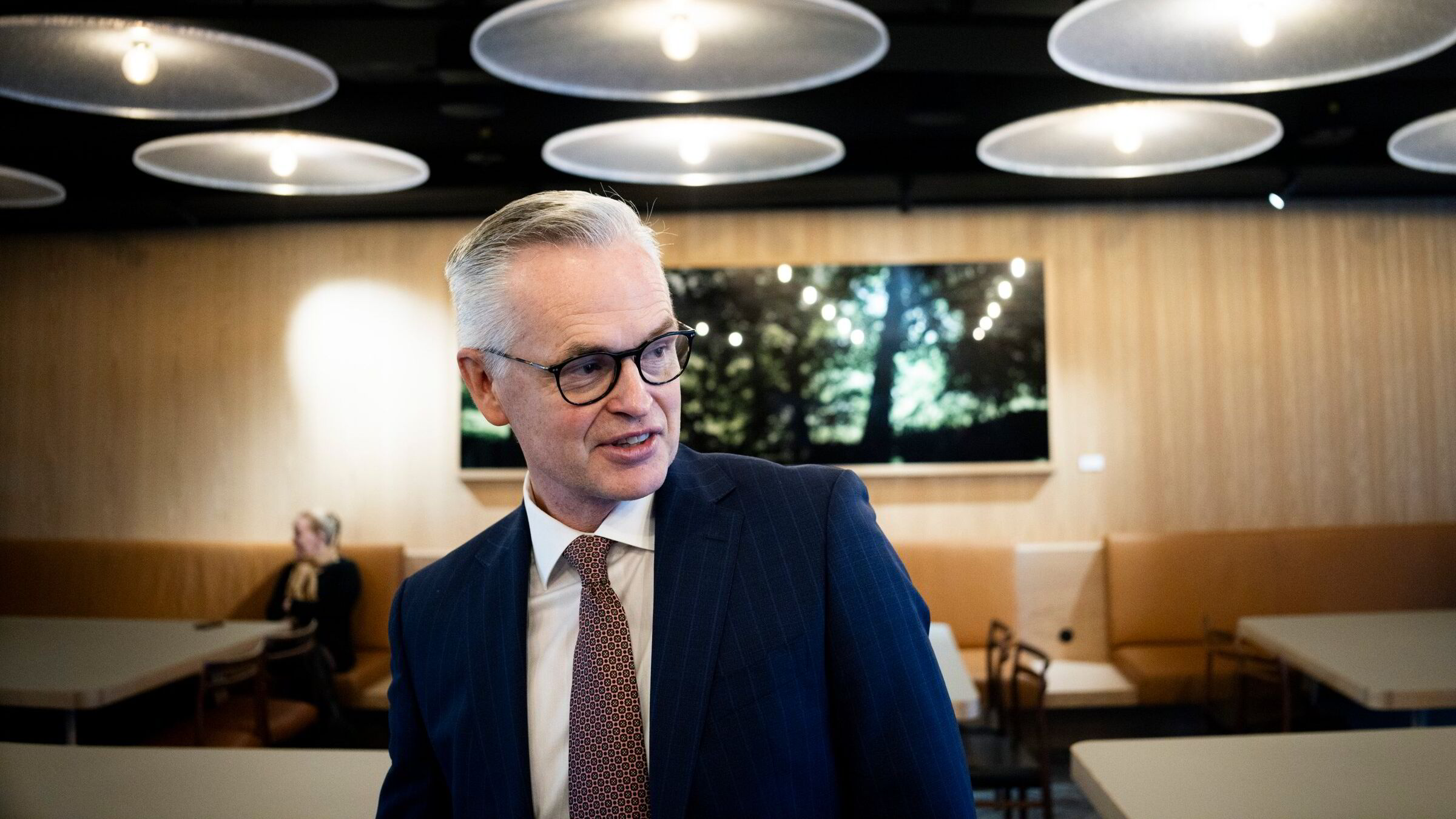 Jonas Ström går av som sjef i ABG Sundal Collier