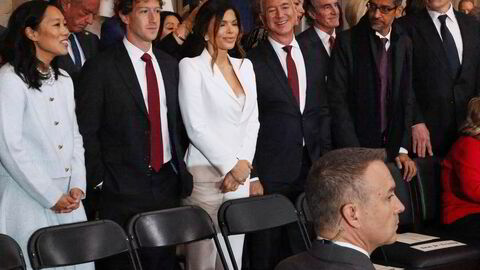 Priscilla Chan, Meta-sjef Mark Zuckerberg, Lauren Sanchez, Amazon-grunnlegger Jeff Bezos, Googles administrerende direktør Sundar Pichai og Elon Musk var til stede ved Donald Trumps innsettelsesseremoni 20. januar i år.