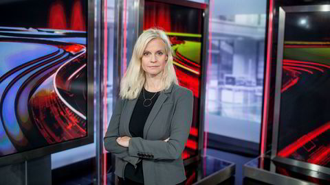 – Jeg mener Medie-Norge trenger et sterkt NRK. Men det får konsekvenser for oss andre. Vi kan ikke la lønnsutviklingen løpe helt fritt. Når de matcher oss på lønn, er det ikke så mange konkurransefortrinn tilbake for oss, sier Karianne Solbrække i TV 2.
