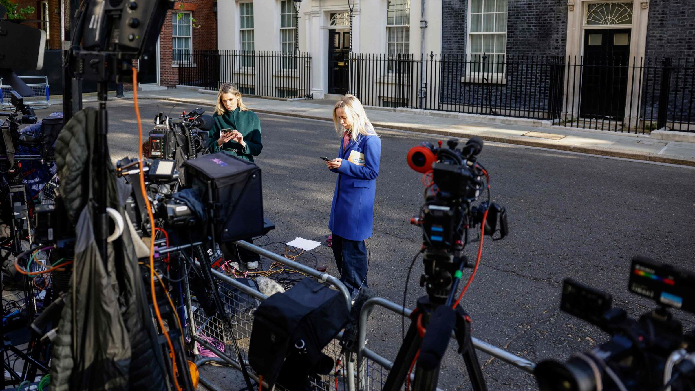 Britiske statsrenter skyter opp og pundet raser på regjeringskaos