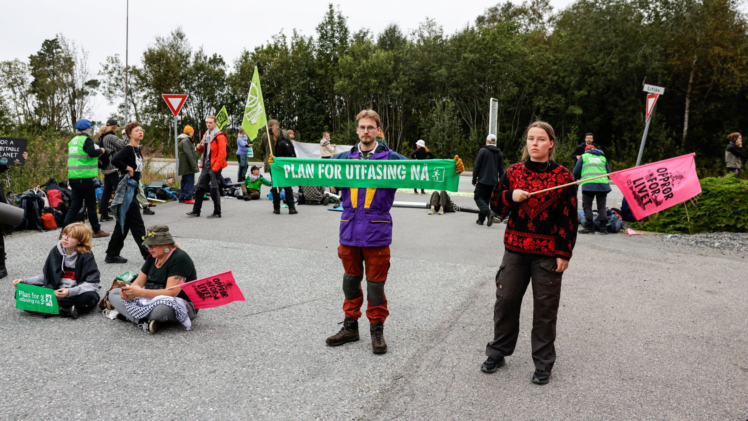 Extinction Rebellion blokkerer Mongstad-raffineriet – varsler ytterligere aksjoner