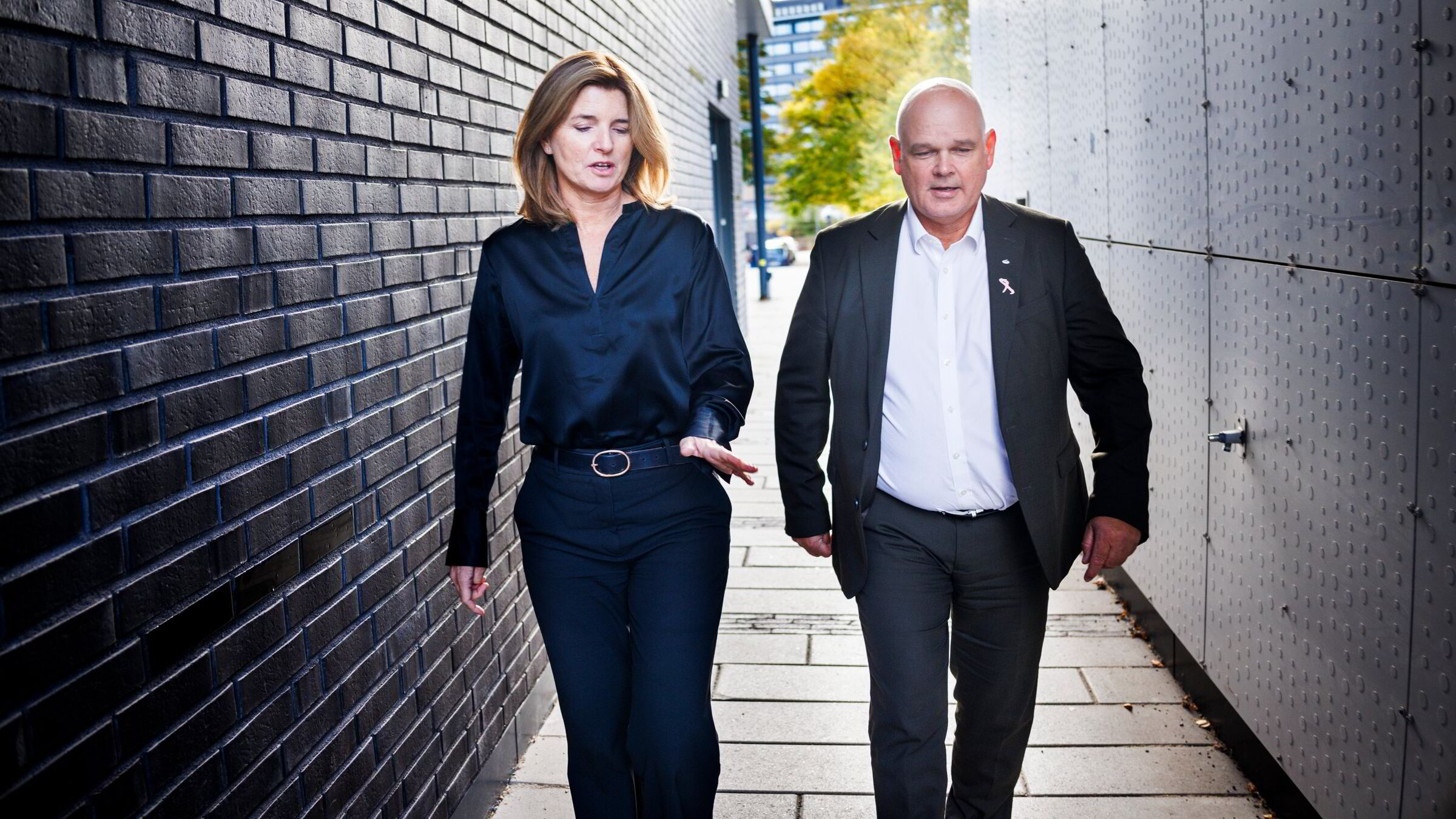 DN mener: Myndighetene får ikke lov til å trampe inn i folks hjem uten tillatelse. Det samme må gjelde telefonen