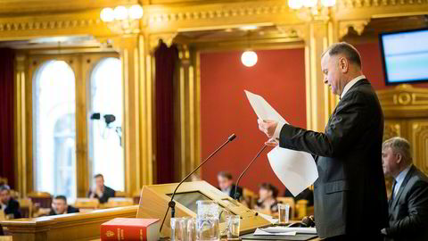 Olemic Thommessen fortalte torsdag morgen til Stortinget at han trekker seg.