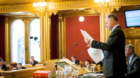 Olemic Thommessen fortalte torsdag morgen til Stortinget at han trekker seg.