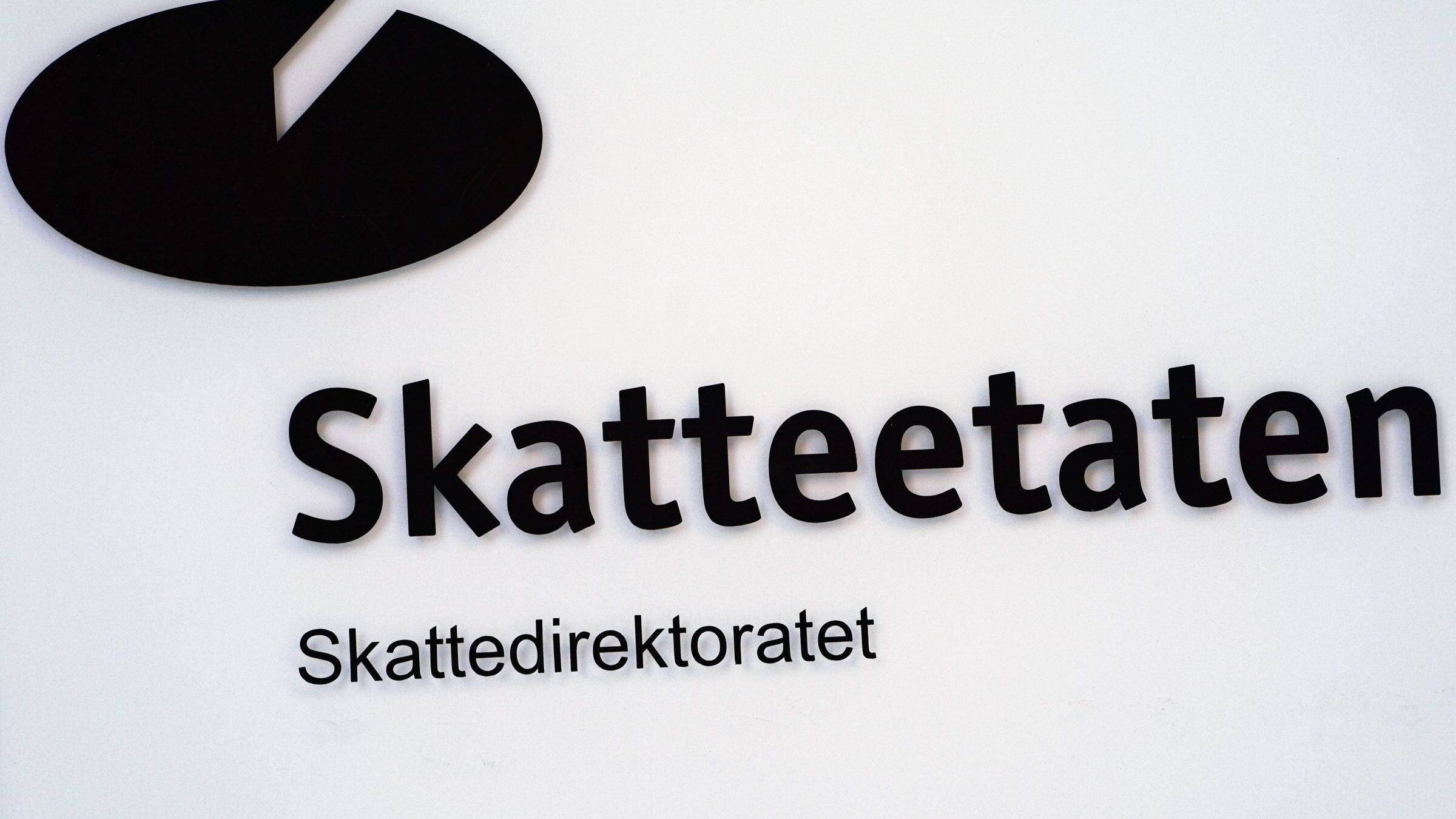 Skatteetaten får kritikk av Riksrevisjonen – har dårlig kontroll på momsunndragelse