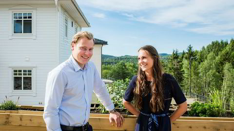 Per Magnus Moen (24) og Dagrun Myklebust (24) solgte leiligheten sin i Oslo for å kjøpe hus i Lier.