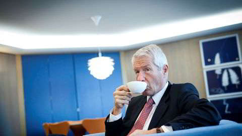 Høyres Ingjerd Schou, som ledet Stortingets delegasjon til Europarådets parlamentariske forsamling (PACE) i forrige periode, mener at Jagland ventet for lenge med å ta opp sin uro over situasjonen i Aserbajdsjan.