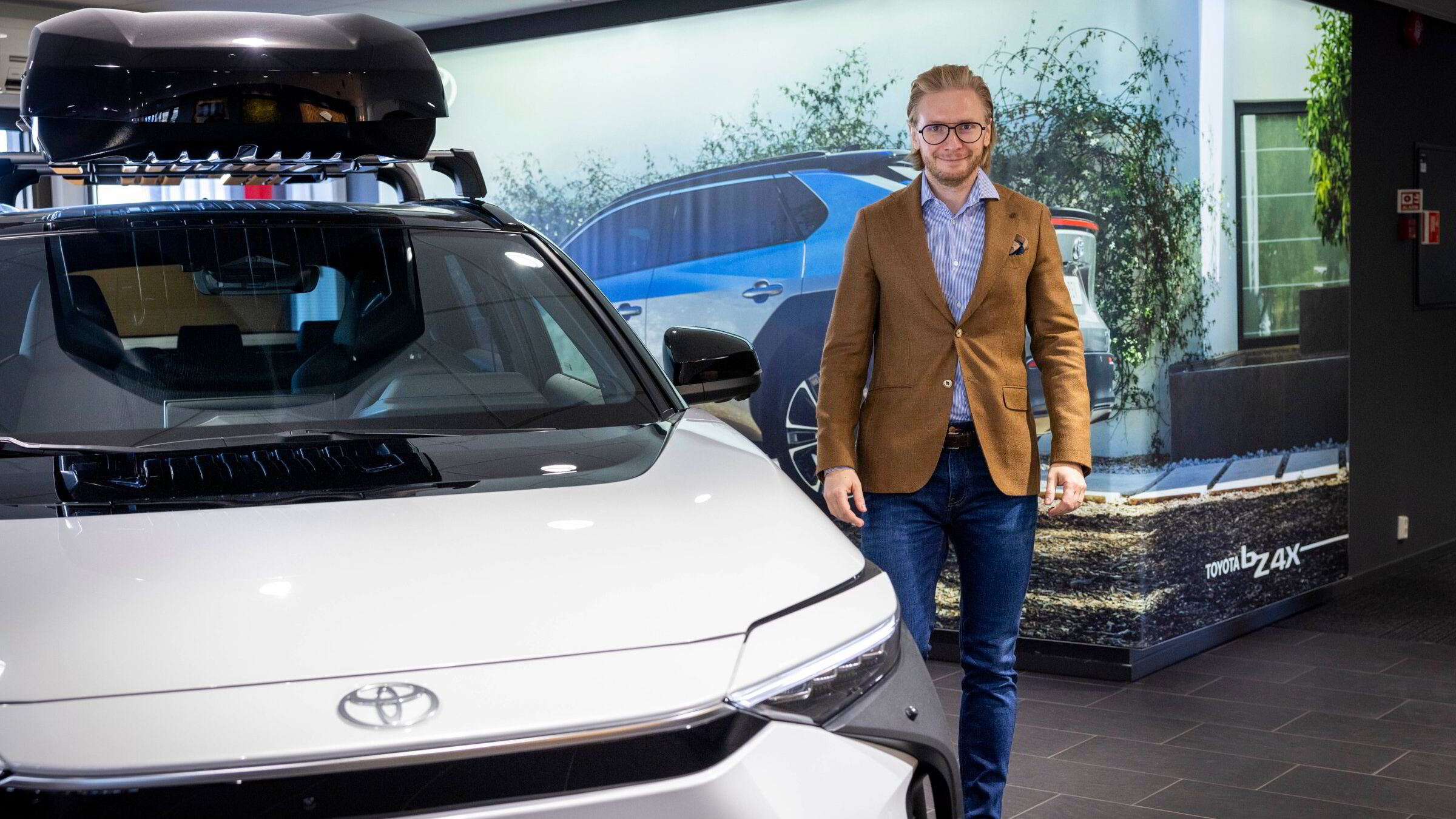 Toyota topper fossilsalget – får ikke nok elbiler