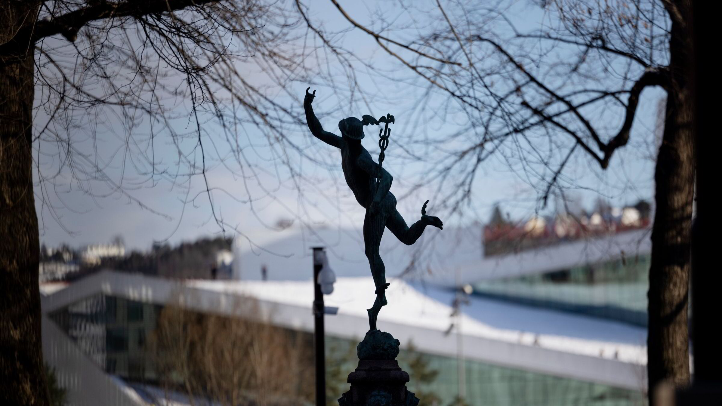 Norske Skog rykker til på børs etter datasenter-nyhet