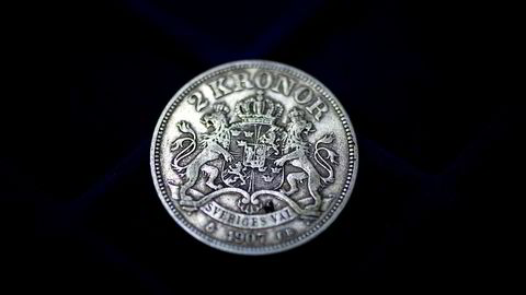 Den svenske kronen har styrket seg etter at Riksbanken kom med sin rentebeslutning onsdag.