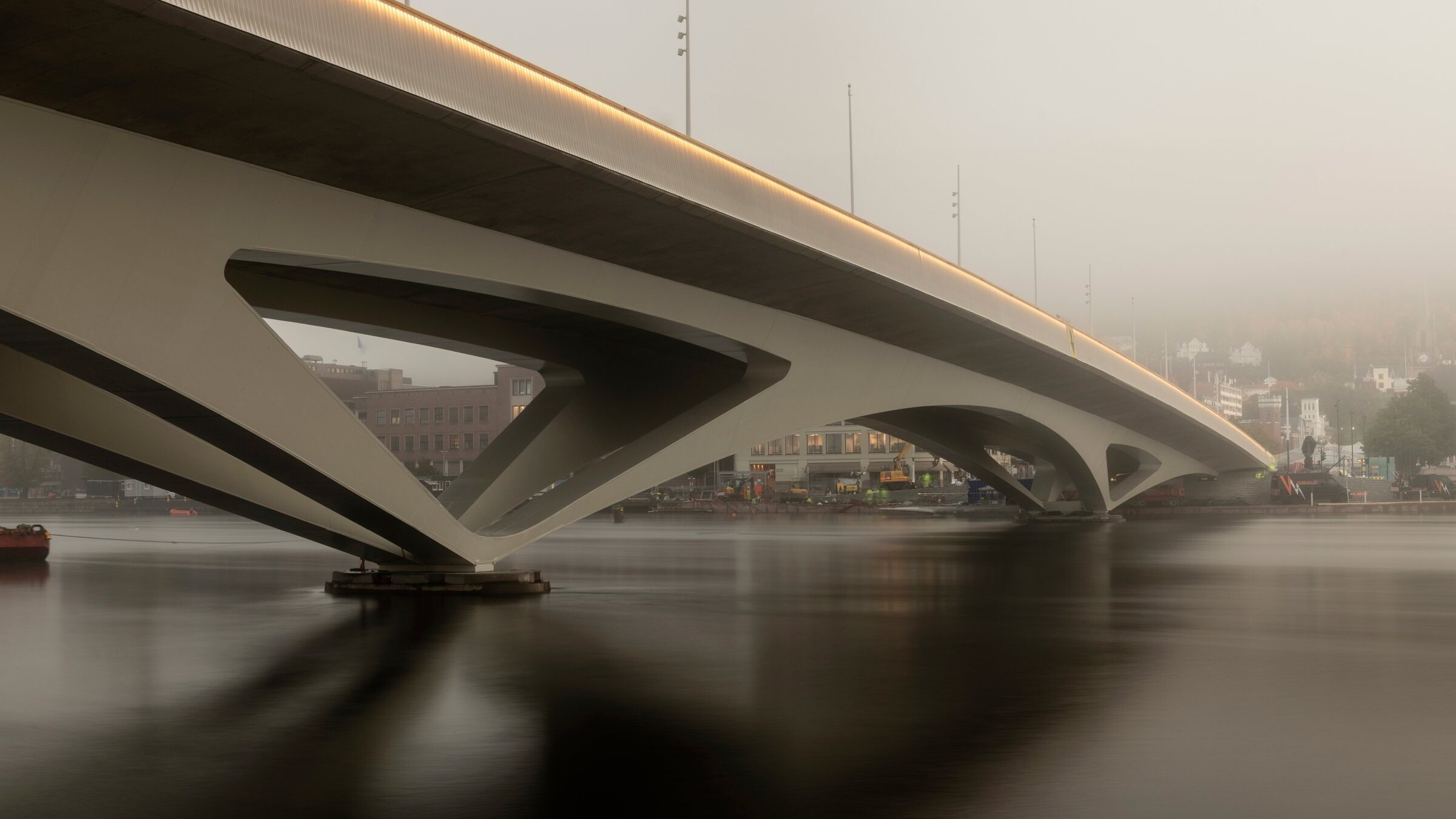 – En nesten 20 meter bred boulevard over elven