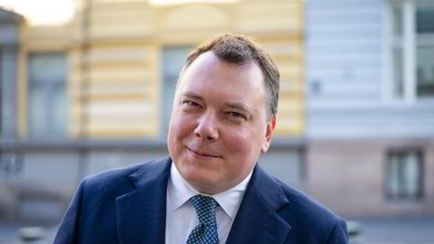 Oleksiy Gavrysh (40) er Ukrainas ferske ambassadør til Norge. Søndag kveld leste han med store øyne om droneangrepet mot de russiske flybasene og mener det viser hvor flink Ukraina er til å tilpasse seg krigen.