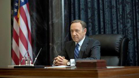 House of Cards-skuespiller Kevin Spacey er i hardt vær om dagen. Her fra sesong 2 av den populære Netflix-serien.