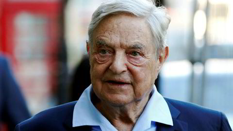 Noen av kjendisinvestor George Soros' shortposisjoner er blitt avslørt ved en feil. Her er han i London i juni i fjor.