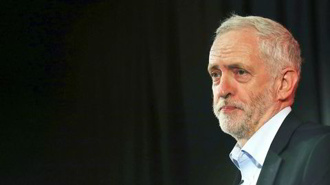 Storbritannias opposisjonsleder, Jeremy Corbyn fra Labour, under et valgkampmøte i Hull i Nord-England mandag, noen timer før terrorangrepet i Manchester.