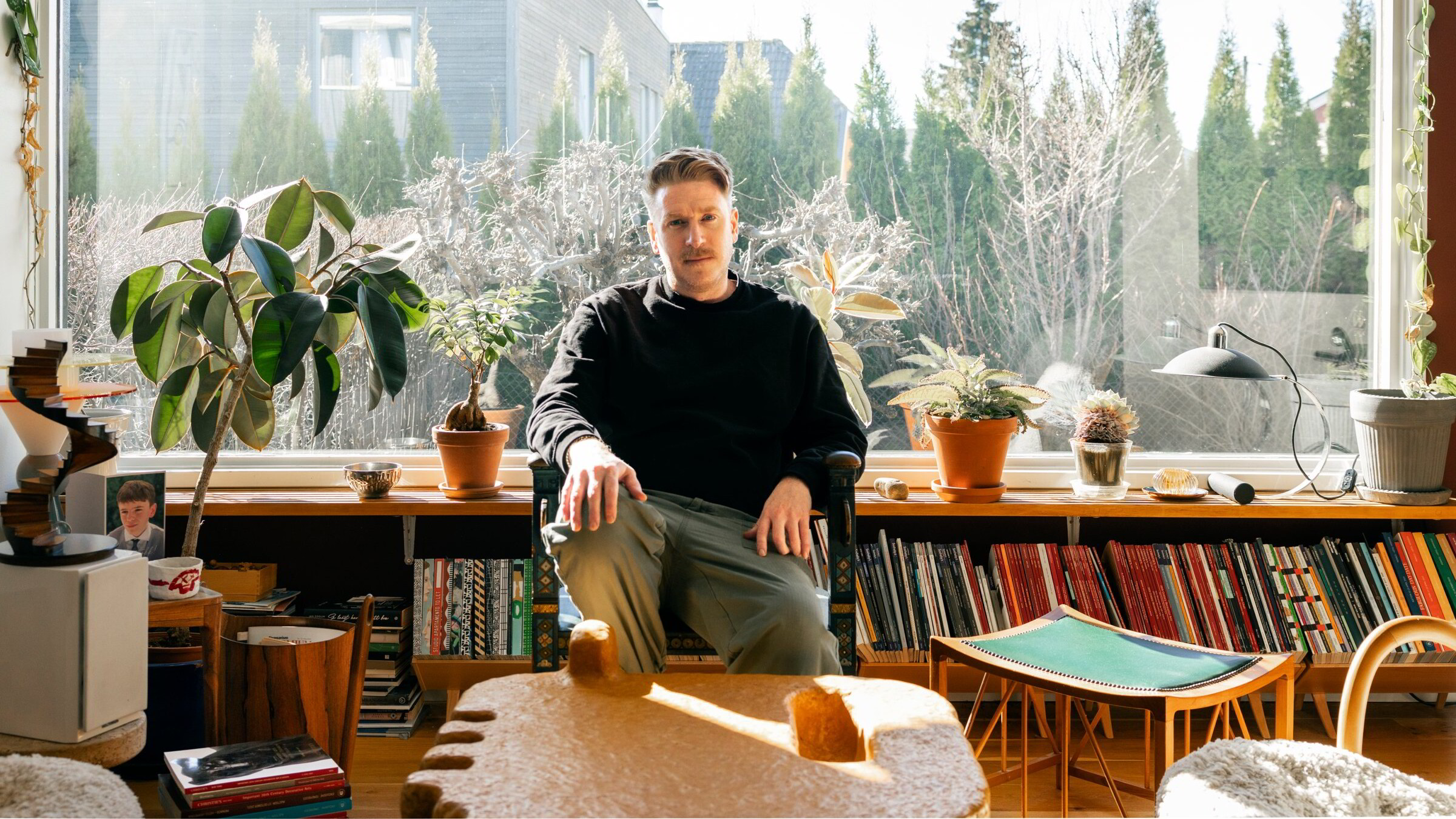 Designsamleren hopper i sofaen: – Jeg vil ikke bo i et museum