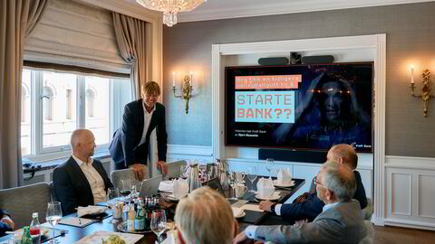 Bjørn Maaseide gliste bredt da han snakket til investorer på Kraft Banks første kapitalmarkedsdag.