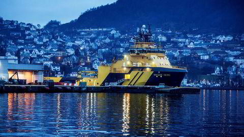 Supplyskipet Magne Viking, her ved Dokkeskjærskaien i Bergen, er blant de 13 offshorefartøyene Statoil hyret inn torsdag.