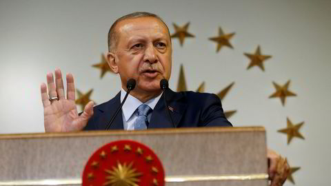 Tyrkias president Recep Tayyip Erdogan erklærte valgseieren under en tv-sending fra presidentresidensen i Istanbul søndag.
