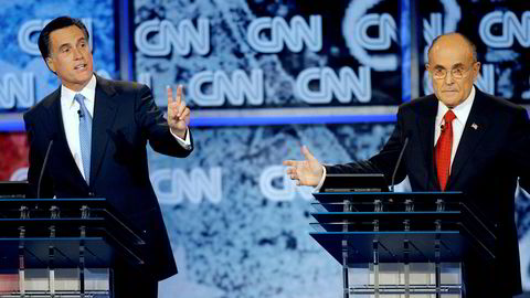 Tidligere guvernør i Massachusetts Mitt Romney (t.v.) og tidligere New York-ordfører Rudolph Giuliani under en debatt da de begge stilte som republikanernes presidentkandidat i 2008. Romney vant nominasjonen, men tapte mot Barack Obama i presidentvalget.