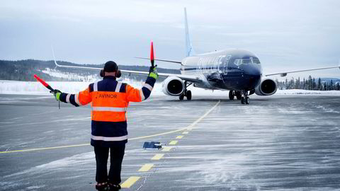 Fagernes lufthavn hadde mange charterturister på 1990-tallet, men trafikken falt kraftig etter at Coast Air gikk konkurs. I 2017 hadde lufthavnen kun 1818 passasjerer.