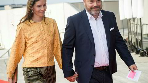 Bestseller-eier får nesten 5,5 millioner kroner i støtte fra staten. Kleskjeden eies av Anders Holch Povlsen, her med konen Anne Holch Povlsen.